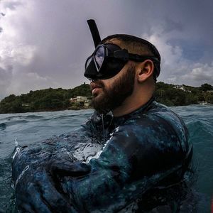 Meet your Posher, Raymond